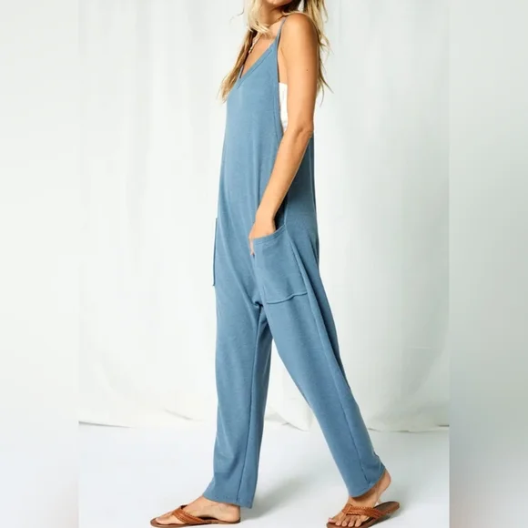 021-LAST ONE💜 NEW! BLUE BOHO CHIC FABULOUS Solid Harem Jumpsuit with Pockets - Picture 4 of 10